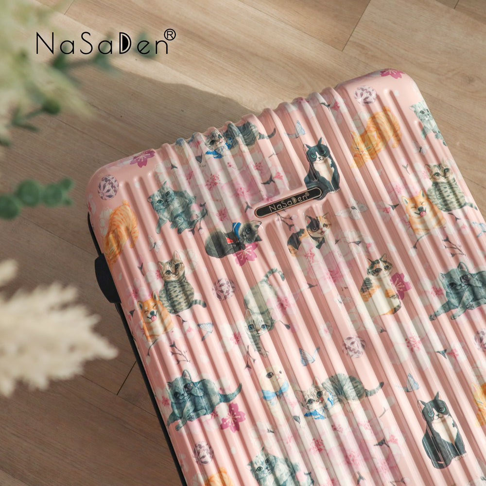オープンボックス【NaSaDen】スプリングキャット限定柄プリント 26インチ/29インチ チェックジッパーラゲージ
